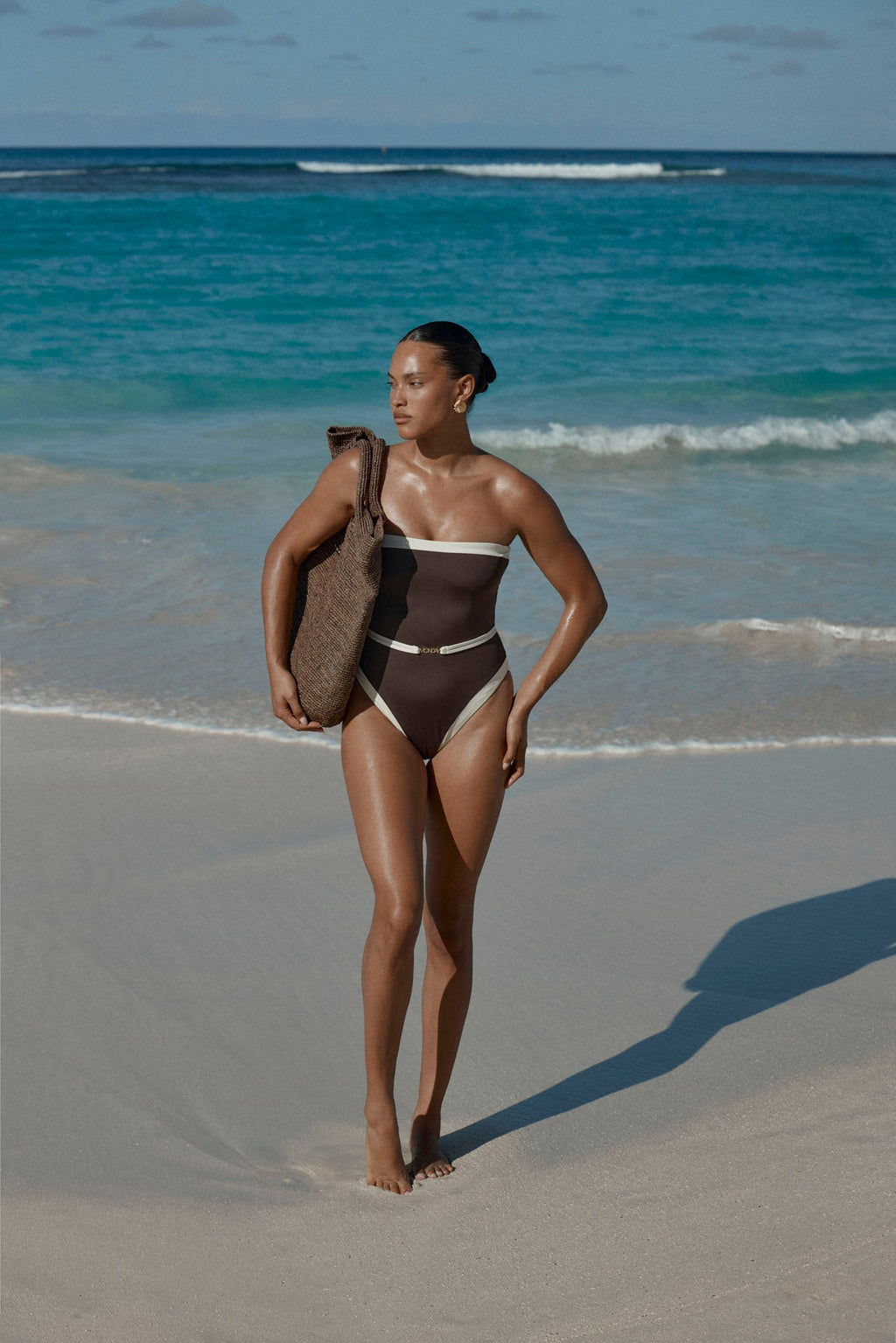 Bañador Miami Espresso/Ivory – Diseño Elegante en Marrón y Marfil