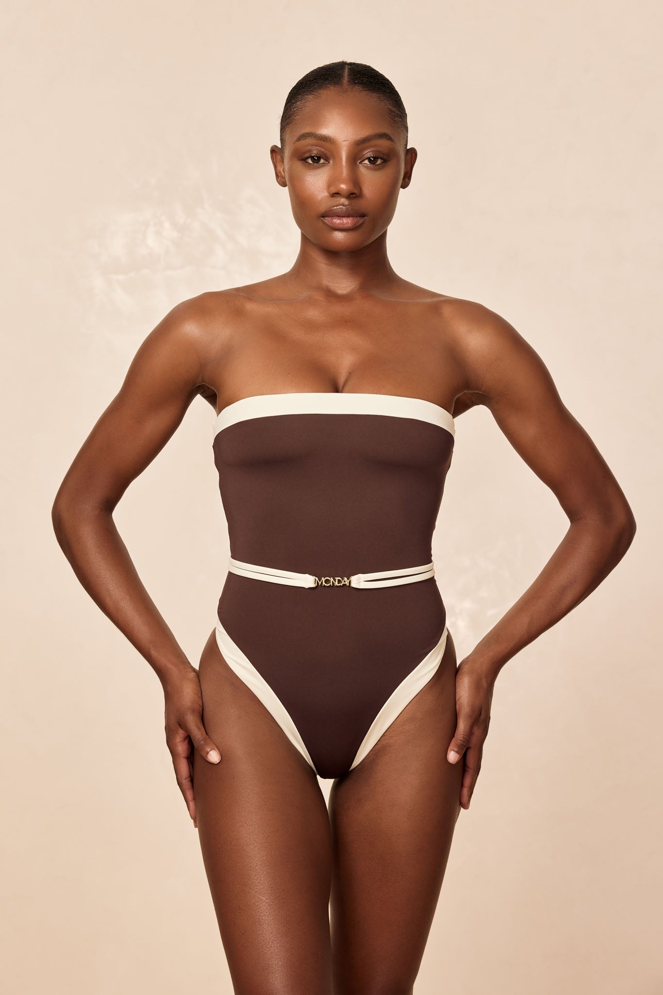 Bañador Miami Espresso/Ivory – Diseño Elegante en Marrón y Marfil