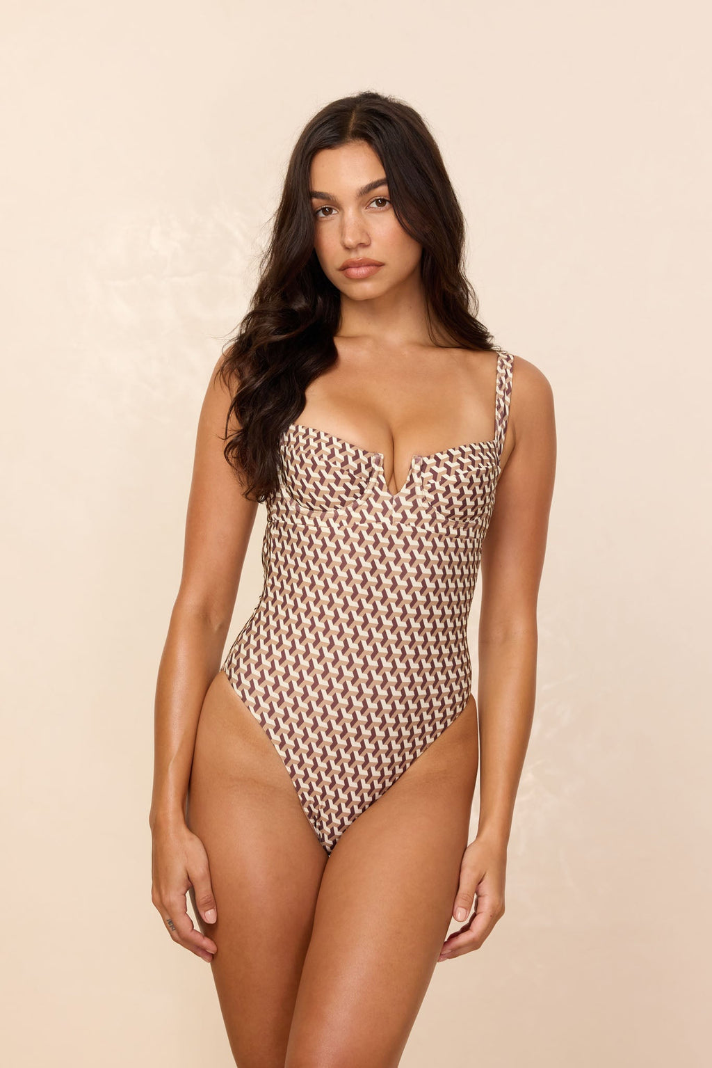 Bañador Clovelly Husk Geo – Diseño Geométrico Elegante para Mujer