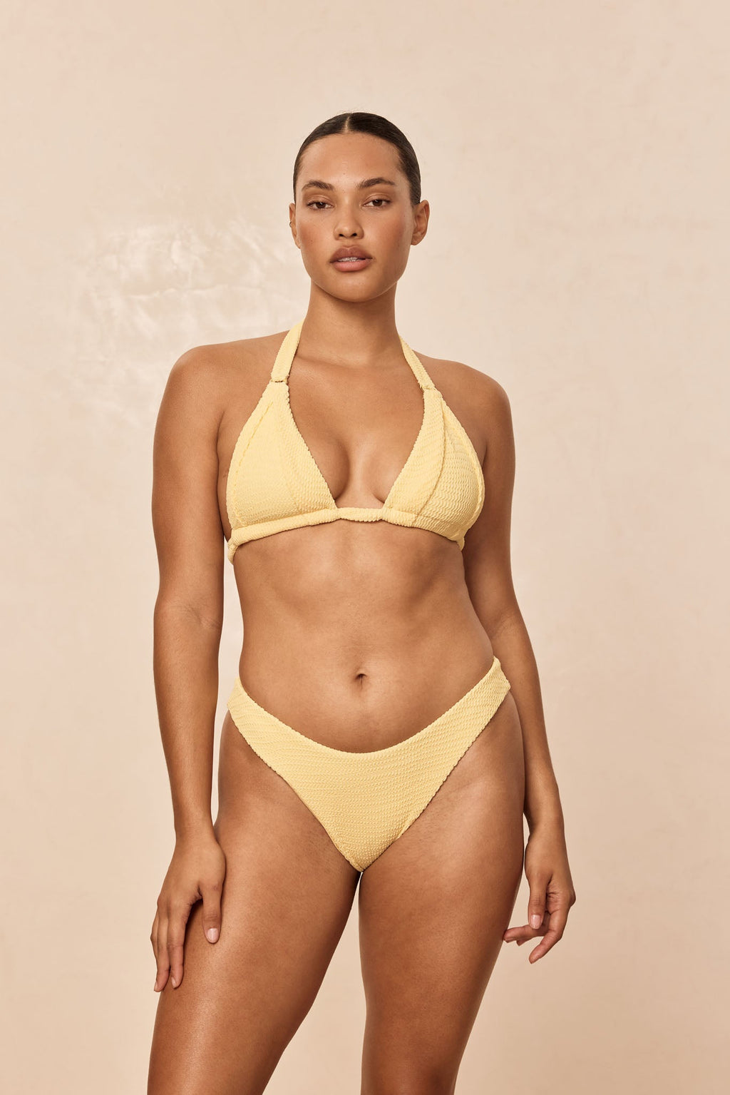 Top de Bikini Morocco Honey – Textura Crinkle Color Miel