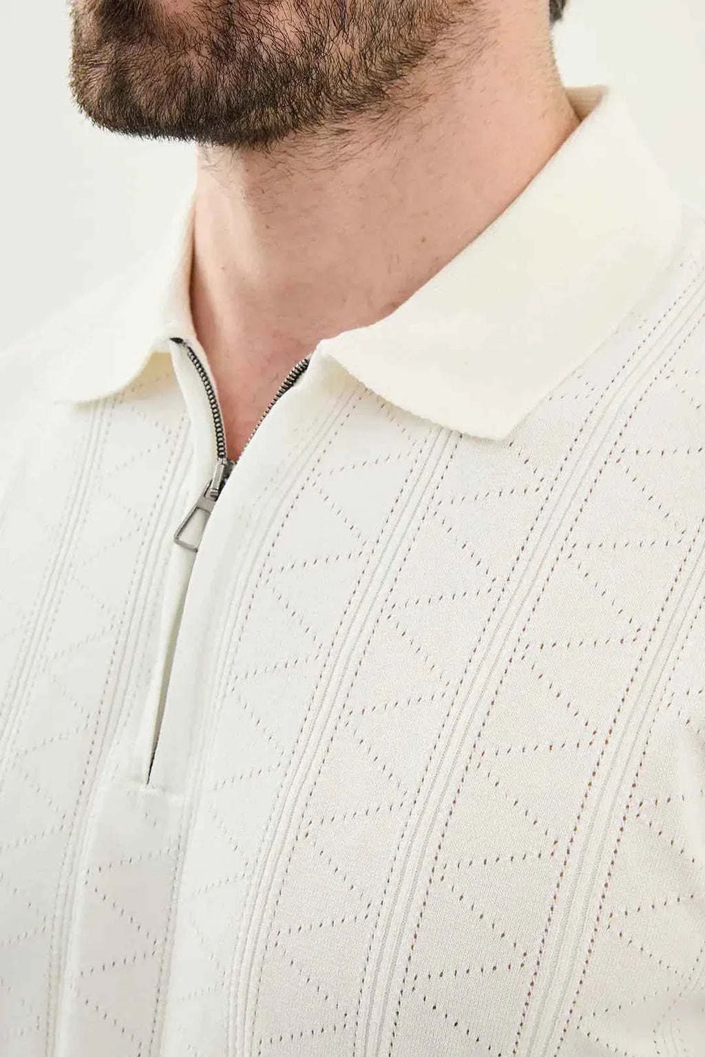Polo Abilene de Punto Texturizado Medio Cremallera Blanco Roto