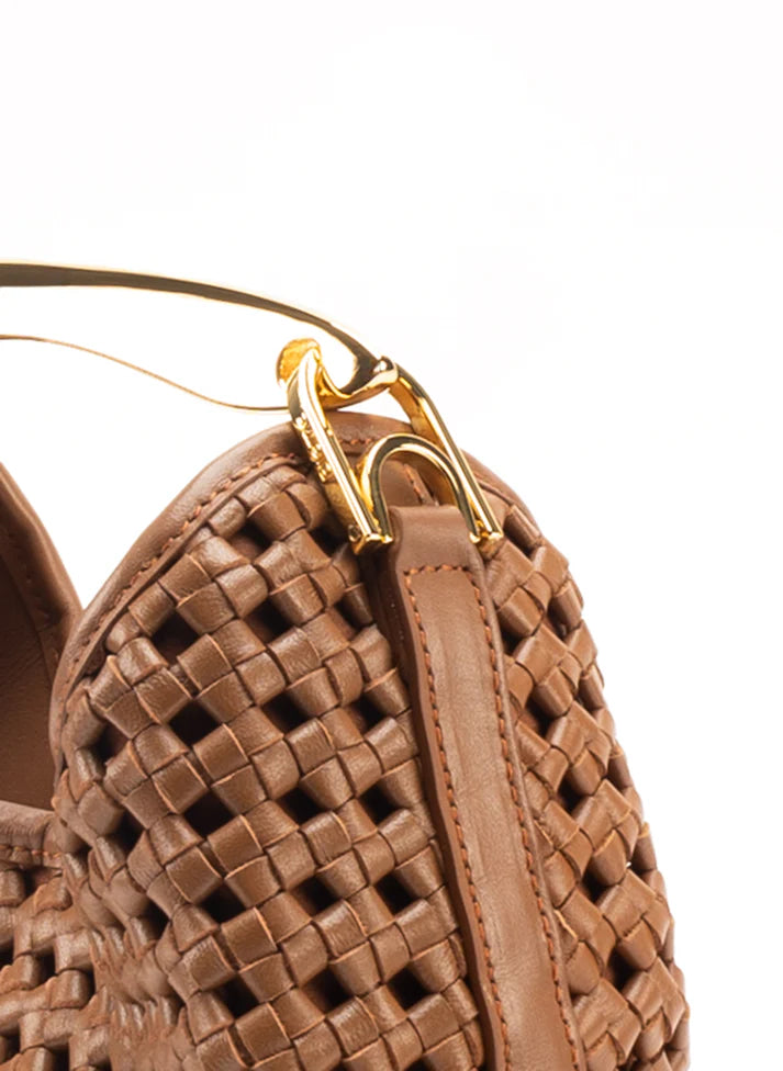 Bolso Boomerang Trenzado | Elegancia que Destaca