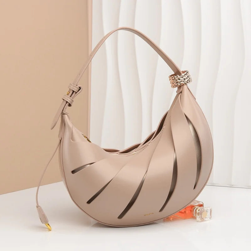 Bolso Tote Dumpling Calado de Cuero Vegano para Mujer